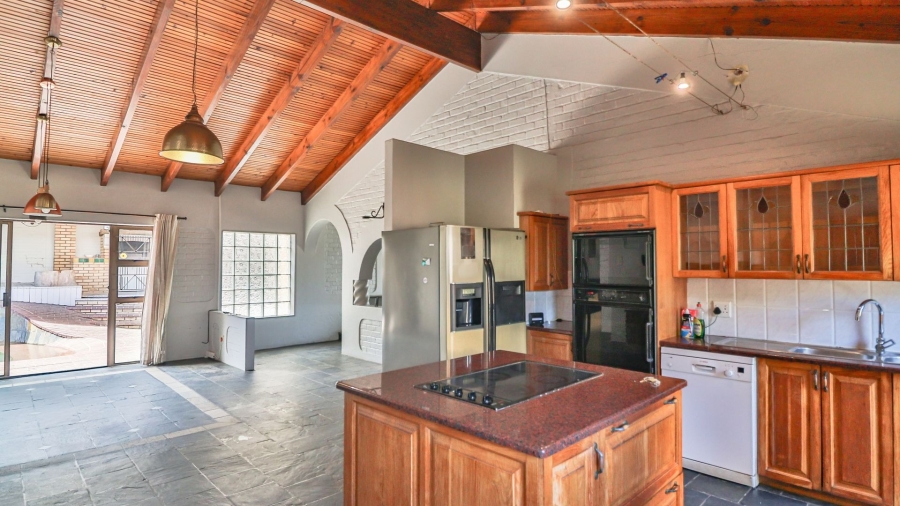 4 Bedroom Property for Sale in Blue Bend Eastern Cape